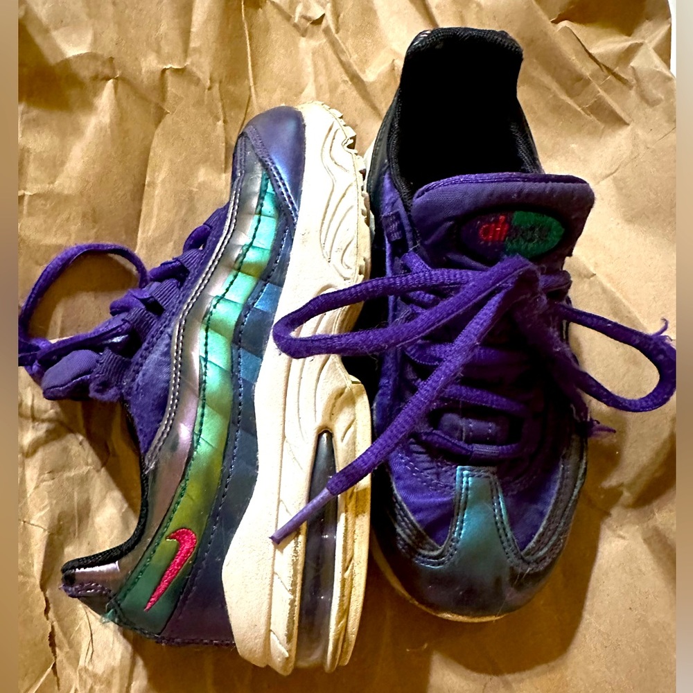 NIKE AIR Holographic Purple Nike Air Max size 12 for girls or boys